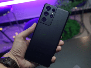 Elegant Women’s Designer Handbags – Up to 50% Off!